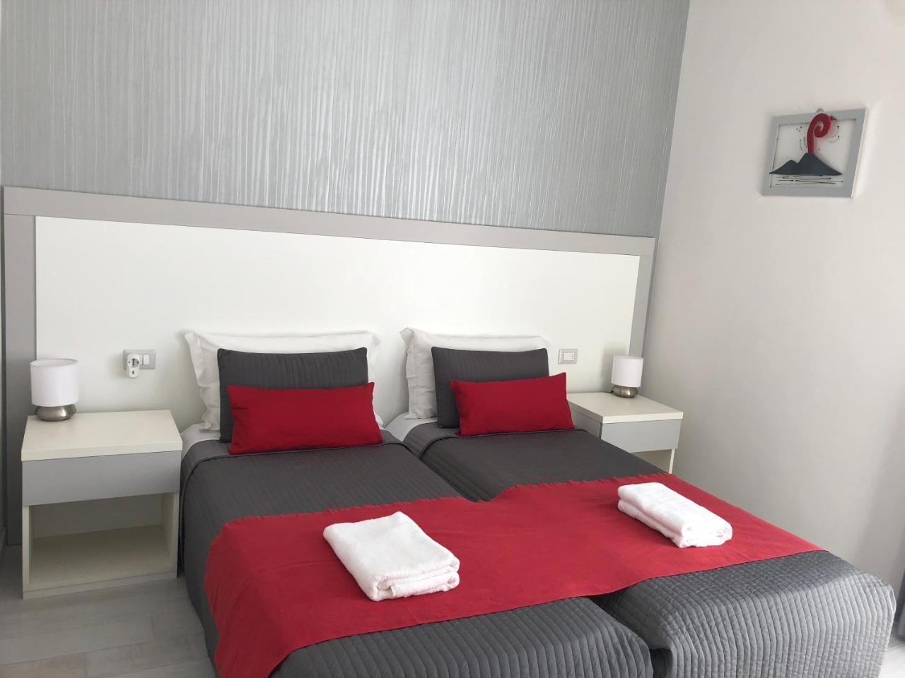 Chiaia Guest House Napoli Exterior foto